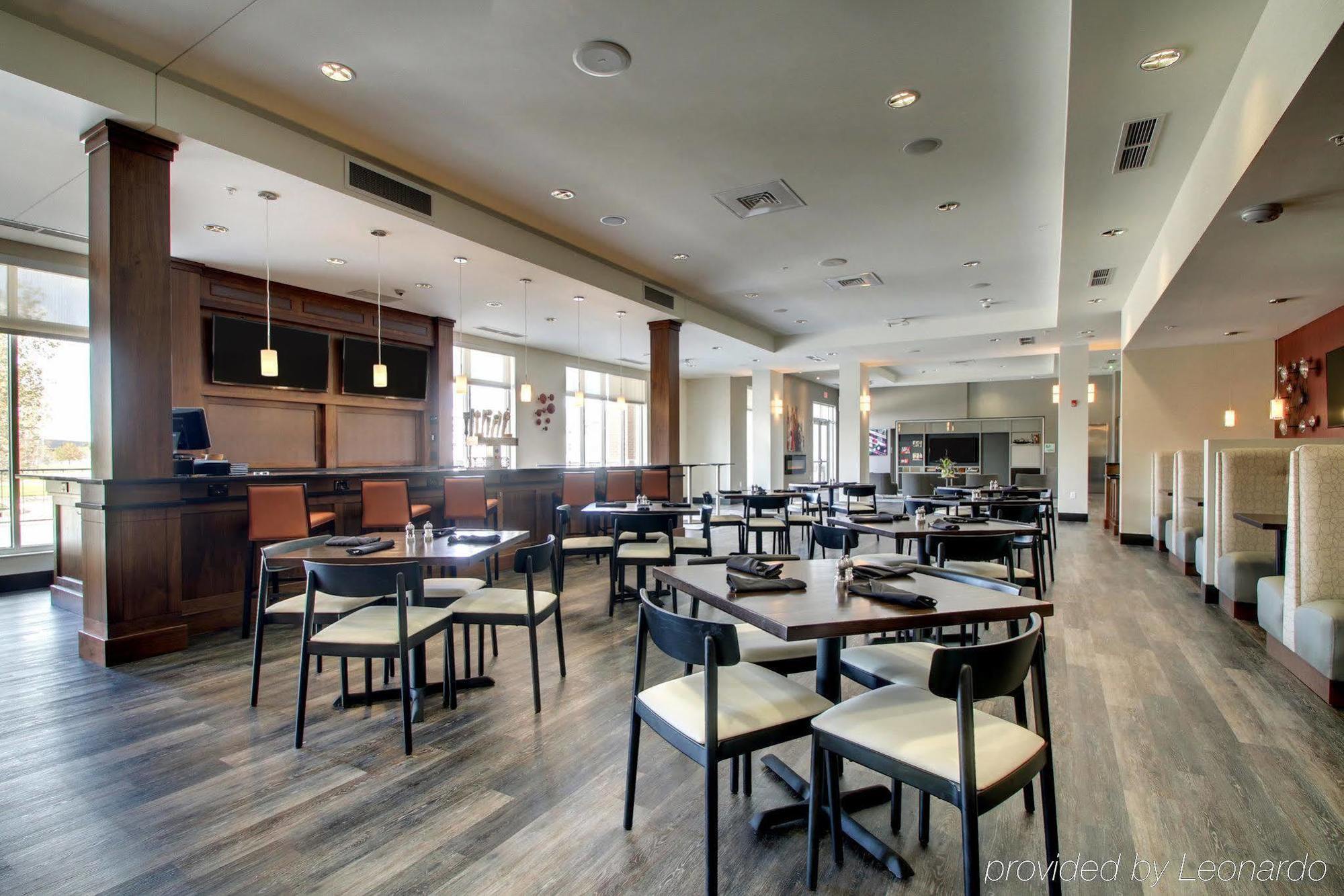 Holiday Inn & Suites Peoria At Grand Prairie By Ihg Exterior foto