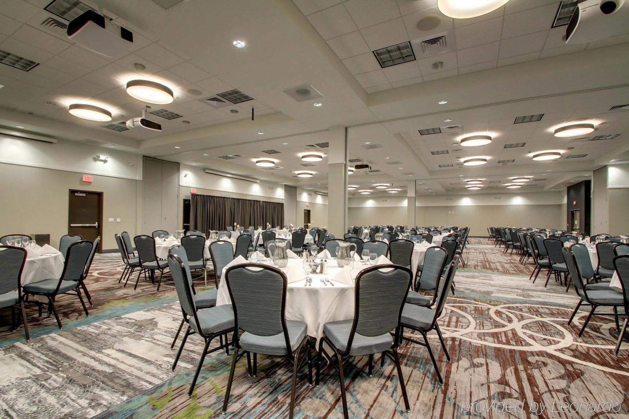 Holiday Inn & Suites Peoria At Grand Prairie By Ihg Exterior foto