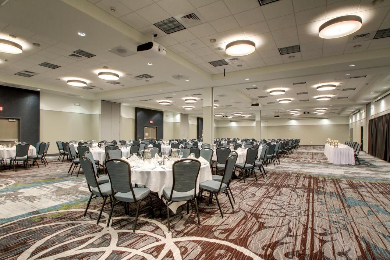 Holiday Inn & Suites Peoria At Grand Prairie By Ihg Exterior foto
