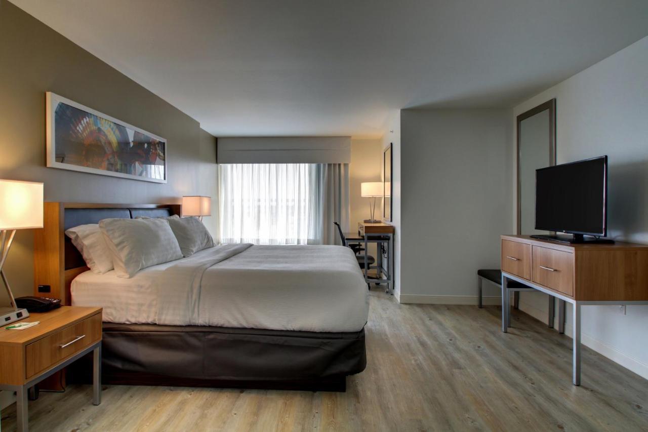 Holiday Inn & Suites Peoria At Grand Prairie By Ihg Exterior foto